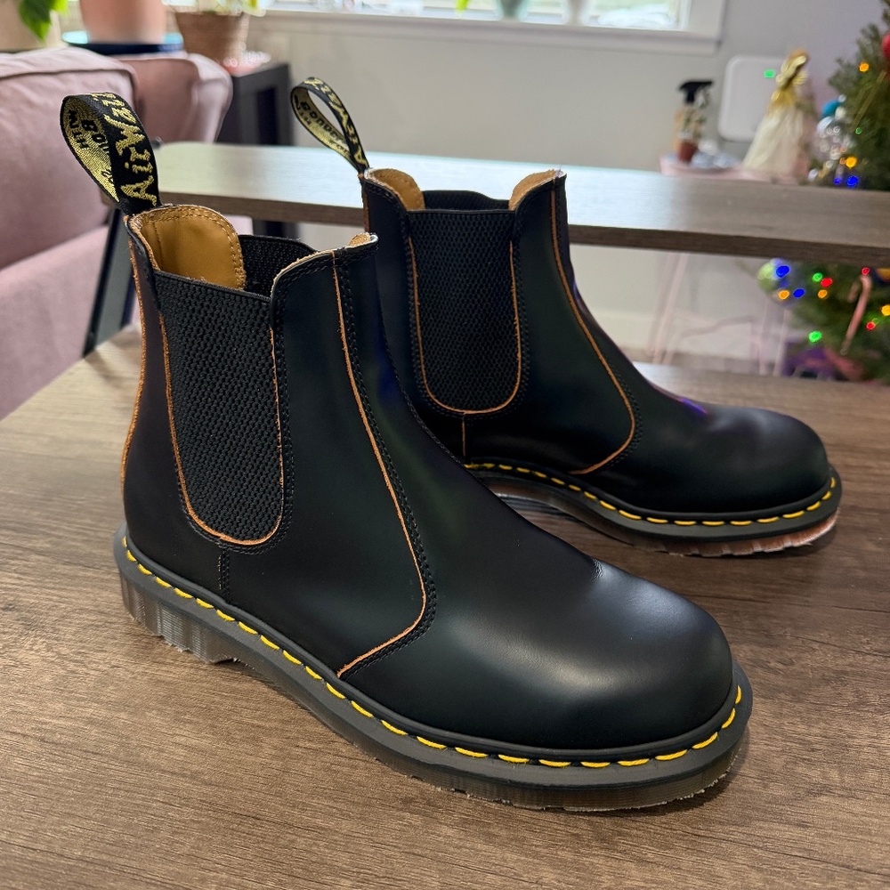 Dr. Martens 2976 Made in England 8 US mens black